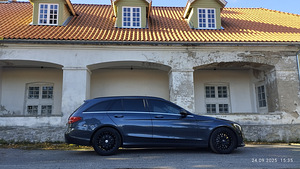 Mercedes C w205 (1 фото из 8)