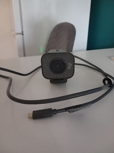 Logitech StreamCam, FHD, черный (1 фото из 1)