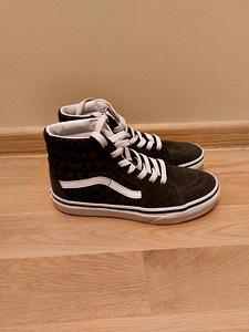 Детская обувь VANS (2 фото из 3)