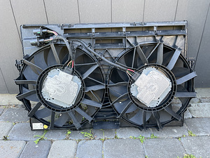 AUDI radiaatorite jahutusventilaatorid 4H0.121.003.M (3 foto / 5)