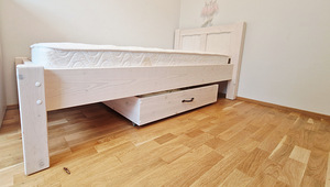 Täispuidust voodi koos madratsiga 80 x 200 (1 foto / 4)