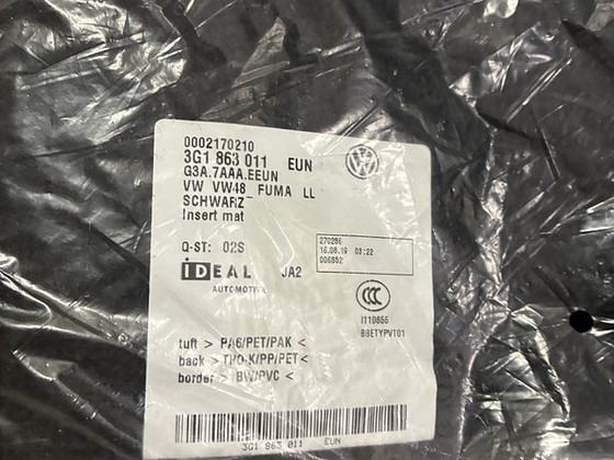 VW Passat B8 sedaan tekstiilmatid