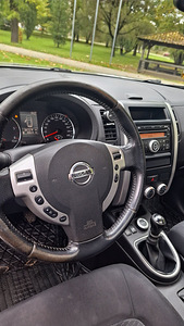 Nissan x-trail 11.2011 г (2 фото из 9)