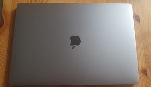 MacBook Pro (1 foto / 6)