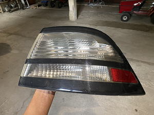Задние фонари Saab 9-3 (5 фото из 10)