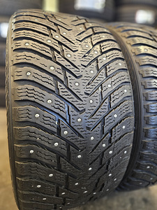 255 40 R 18 Nokian Hakkapeliitta 8 (2 foto / 4)