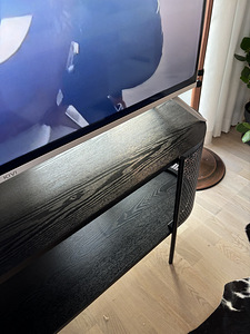 TV laud (2 foto / 3)