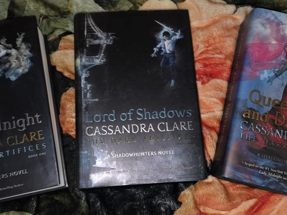 Кассандра Клэр The Dark Artifices Первое издание
