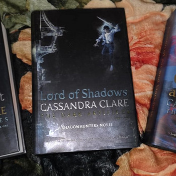 Кассандра Клэр The Dark Artifices Первое издание