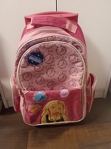 Рюкзак Barbie на колесах. (6 фото из 6)