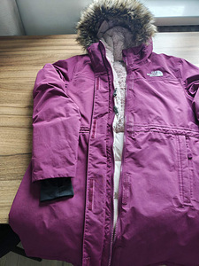 THE NORTH FACE ДЕТСКАЯ АРКТИЧЕСКАЯ ПАРКА ДЛЯ ДЕВОЧЕК (3 фото из 7)