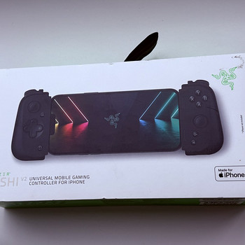 Razer Kishi V2 for iPhone Mobile Gaming Controller