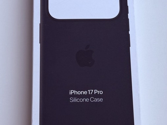 Apple iPhone 17 Pro Silicone Case with Magsafe , Black