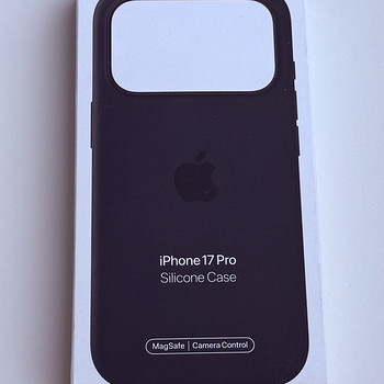 Apple iPhone 17 Pro Silicone Case with Magsafe , Black
