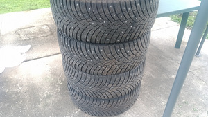 Talvised naastrehvid 285/60r18 Pirelli Scorpion Ice Zero 2 (1 foto / 4)
