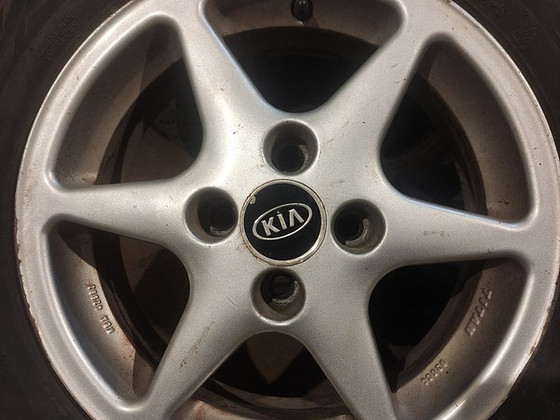 Зимняя резина на литых дисках 14 KIA Picanto