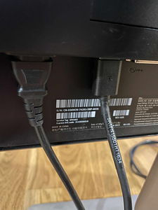 Монитор Dell 24" (1 фото из 3)