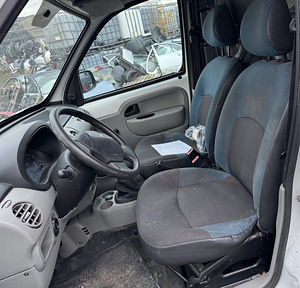 RENAULT KANGOO 1,2 BENS 55 KWT, VARUOSAD (8 foto / 9)