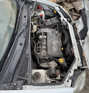 RENAULT KANGOO 1,2 BENS 55 KWT, VARUOSAD (9 foto / 9)