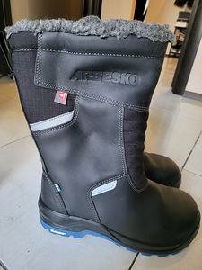 Uued talve turvasaapad ARBESKO Model 837 (1 foto / 4)