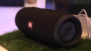 Портативная акустика JBL (Black) (1 фото из 3)