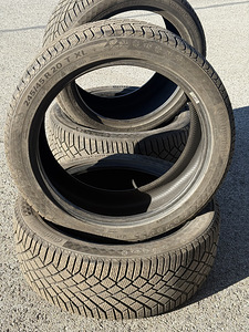 245/45 R20 275/40 R20 (1 foto / 4)