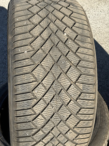 245/45 R20 275/40 R20 (3 foto / 4)