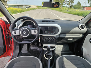 Renault Twingo (5 фото из 7)
