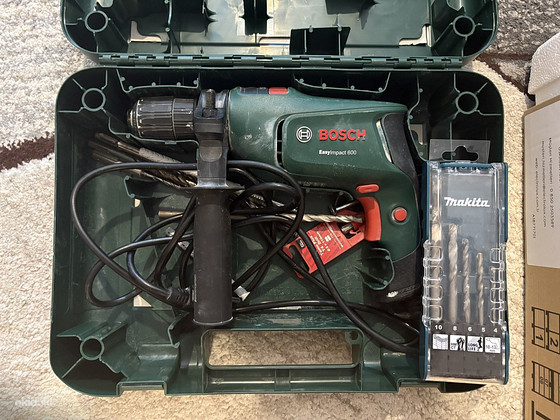 Ударная дрель Bosch Easyimpact 600