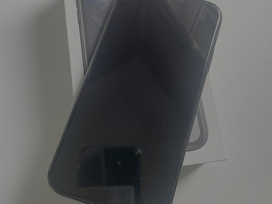 Müüa iPhone XR must, 64GB