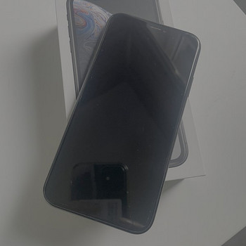 Продается iPhone XR черный, 64GB