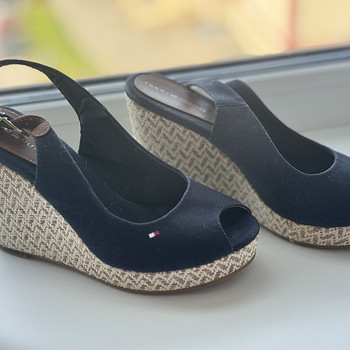 Tommy Hilfiger sandaalid