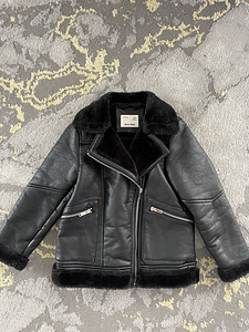Куртка Zara. р 128 (1 фото из 3)
