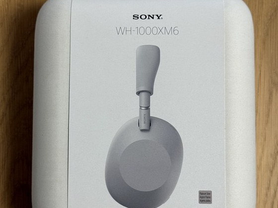 Наушники Sony WH-1000XM6 серебристые. Новые и в запечатанной