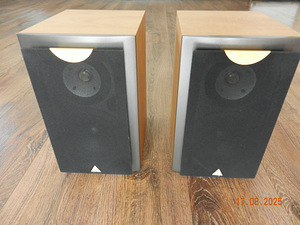 TRIANGLE Stella es (3 фото из 3)