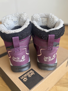 Детские осенние зимние ботинки Jack Wolfskin 32 размер (2 фото из 4)