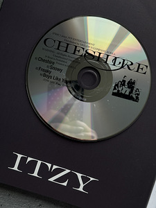Itzy Cheshire. Kpop (4 фото из 6)