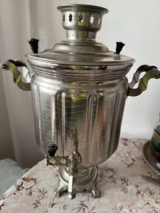 Samovar, NSVL, UUS,1991 a. elektriline (1 foto / 3)
