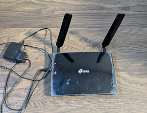 TP-Link TL-MR6400 4G (1 фото из 3)