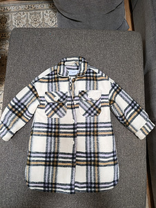 Reserved куртка и пальто 116 (3 фото из 3)