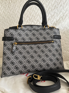 Сумка Guess (2 фото из 6)