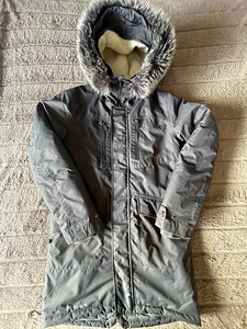 Huppa parka teismelisele (1 foto / 2)