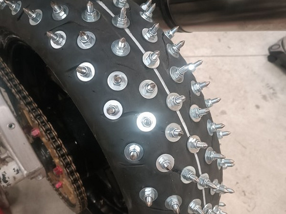 Yamaha r6 velgedel piigid