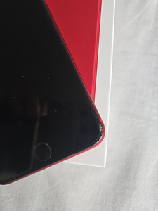 iPhone 8 Plus 64GB RED (3 фото из 3)