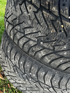 Erilaiusega Bridgestone Noranza naelrehvid (9 foto / 10)