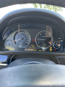 BMW F10 525d 3.0 (4 foto / 8)