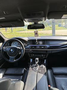 BMW F10 525d 3.0 (6 foto / 8)