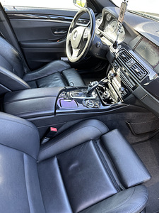 BMW F10 525d 3.0 (7 foto / 8)