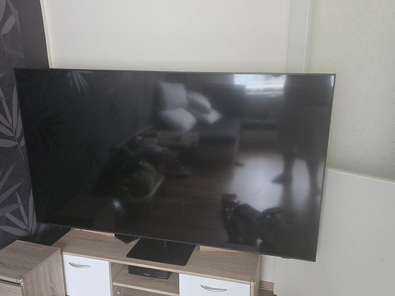 75" Ultra HD QLED- телевизоp Samsung
