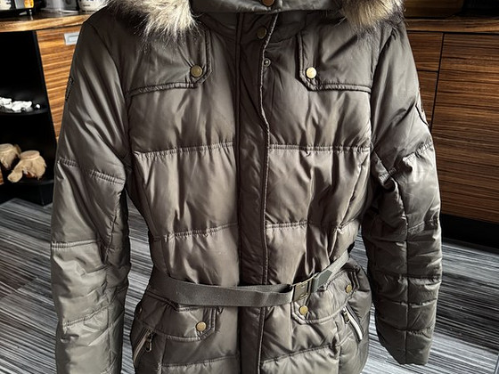 Пуховик Esprit, размер M, в хорошем состоянии!